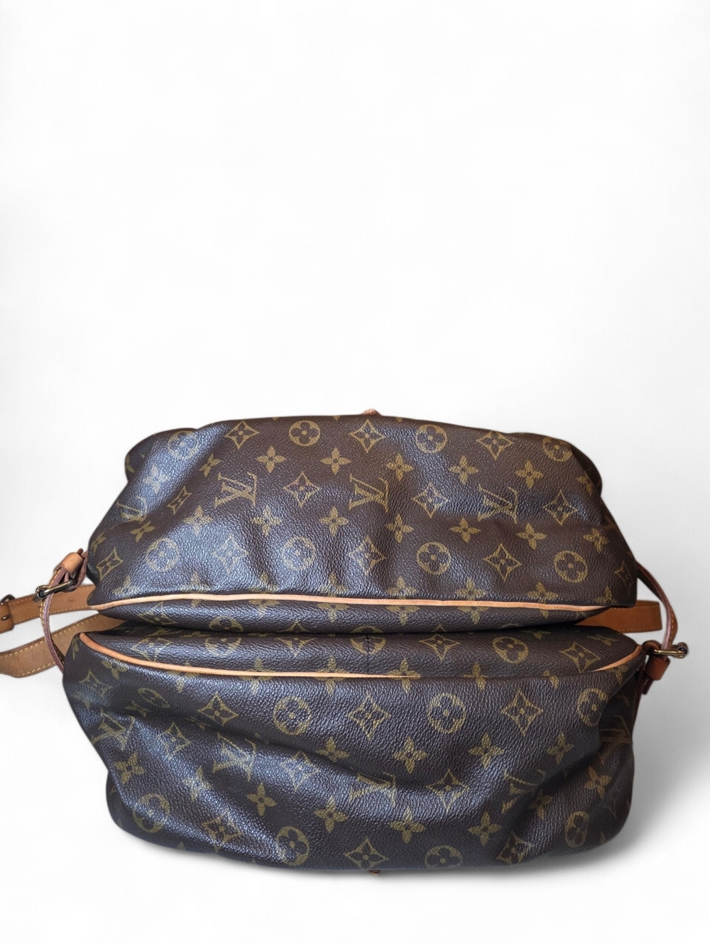 Louis Vuitton Saumur 35 Crossbody Bag Brown Monogram PVC Canvas Messenger Bag - Picture 5 of 12